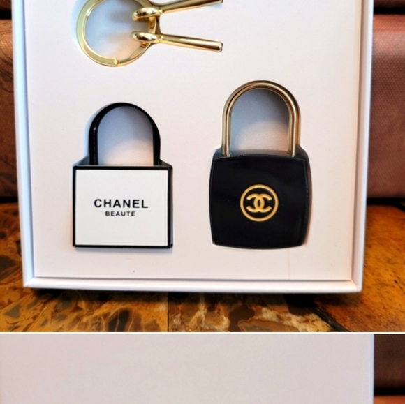 Chanel Lock and Key set - Picture 3 of 13